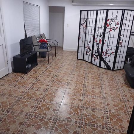 Omar'S Place - Shared Rooms Miami Luaran gambar